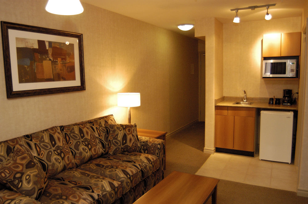 Sandman Hotel & Suites Regina Exterior foto